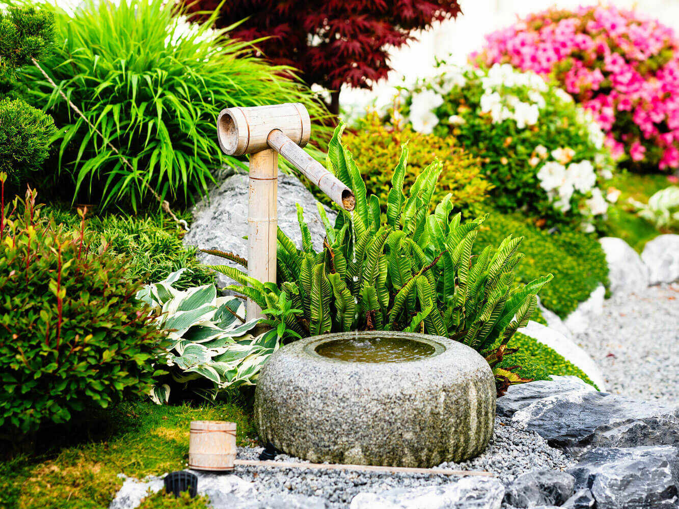 Gartenbrunnen und Wasserspiele Gartenbrunnen und Wasserspiele