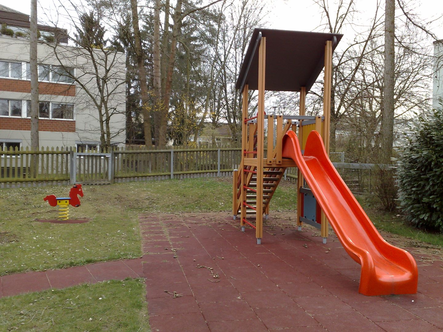 Spielplatzbau im Garten